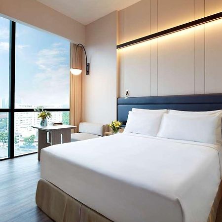 Momentus Hotel Alexandra Singapore Room photo