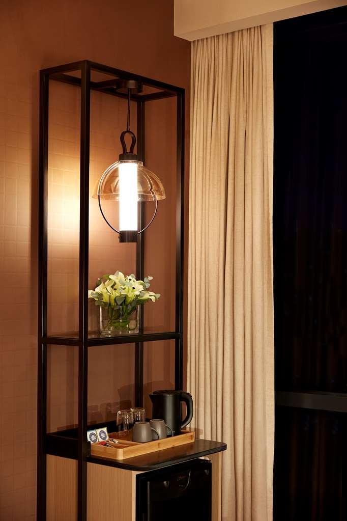 Momentus Hotel Alexandra Singapore Room photo